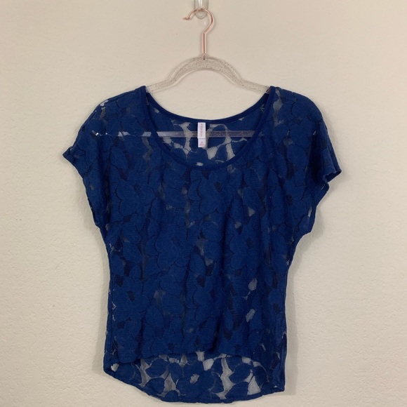 Xhilaration Tops - 3️⃣/2️⃣0️⃣Xhilaration navy lace blouse